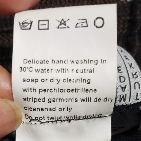 ANGEL II | Italian Wool Blend Cardigan Sweater Set - Picture 10 of 10